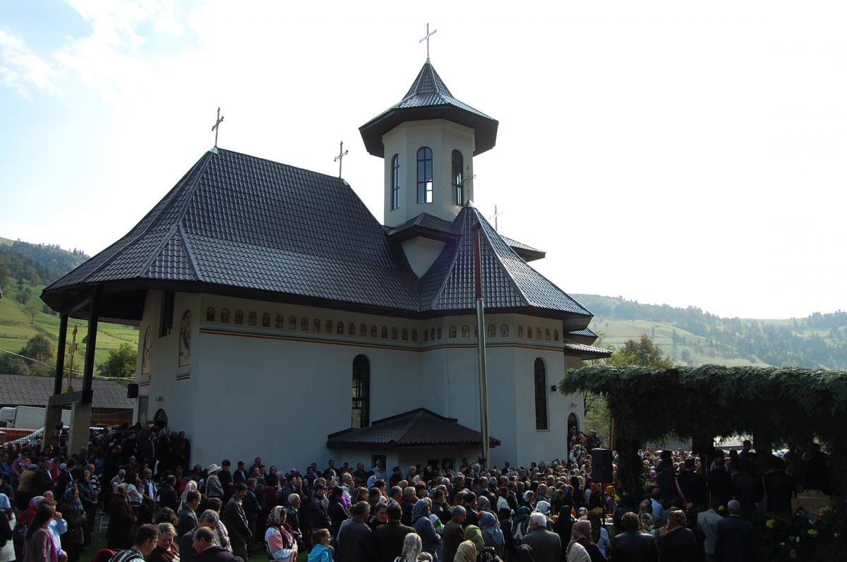 intrarea in Biserica